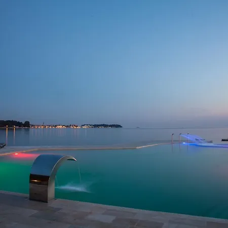 Cozy In With Seaside View *