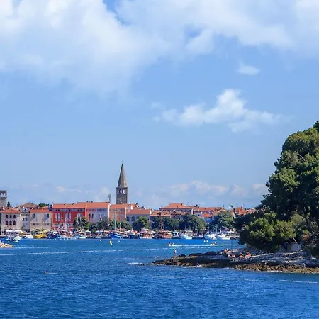 Cozy In With Seaside View Poreč